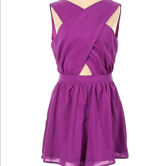 Boohoo Criss Cross Chest Fuschia Romper Small - Picture 3 of 6